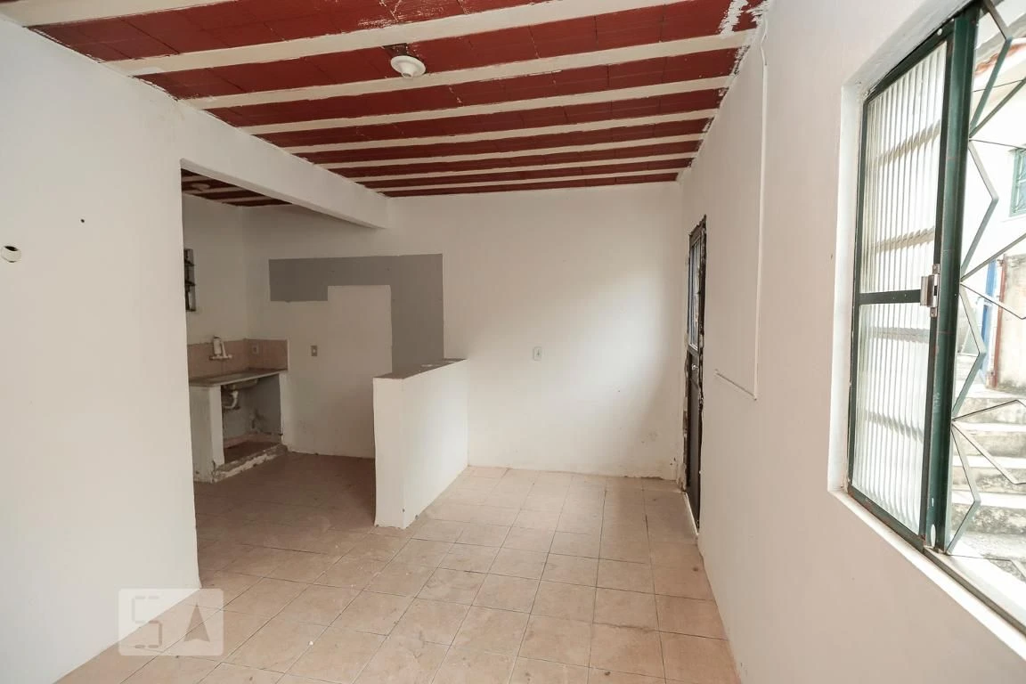 Rental house with balcony, 1 bedroom and 1 bathroom — photo 7