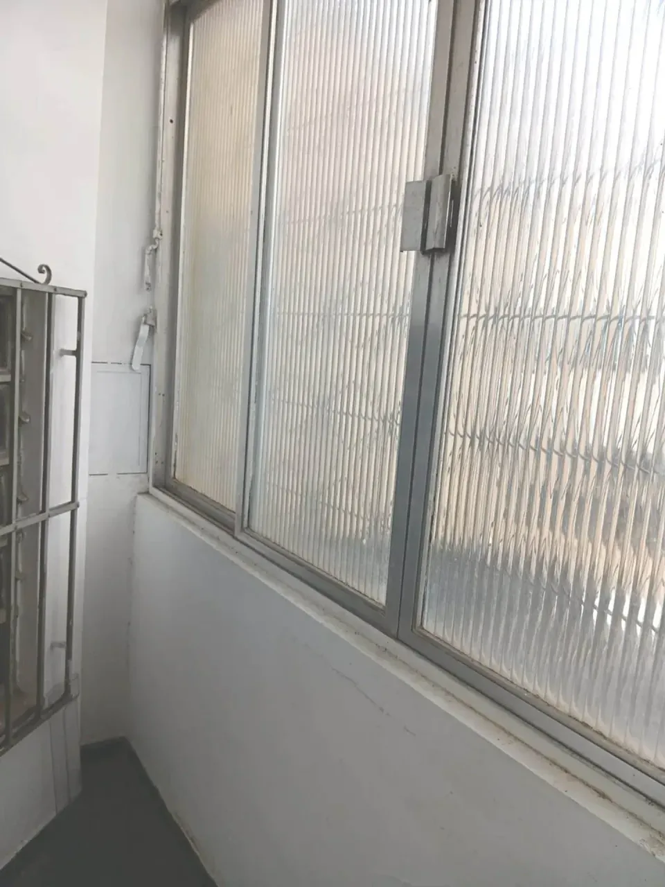 Apartamento sem mobília com 2 quartos e cozinha planejada — photo 4