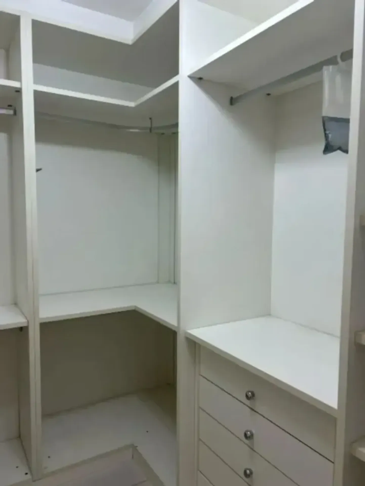 Apartamento com 4 quartos e 5 banheiros, fogão a gás — photo 5