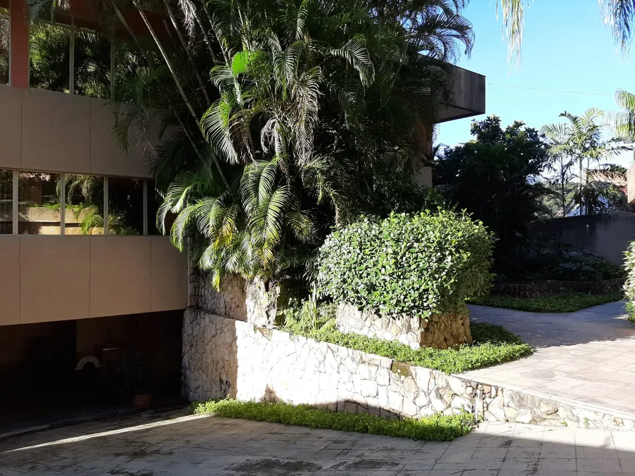 Casa mobiliada de 930 m² com 4 suítes e 8 banheiros — photo 78