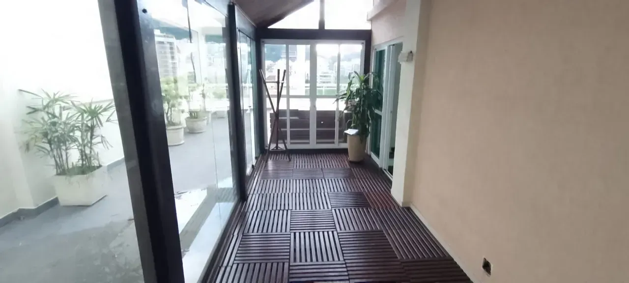 173 m² apartment with 1 bedroom and 3 bathrooms — photo 24