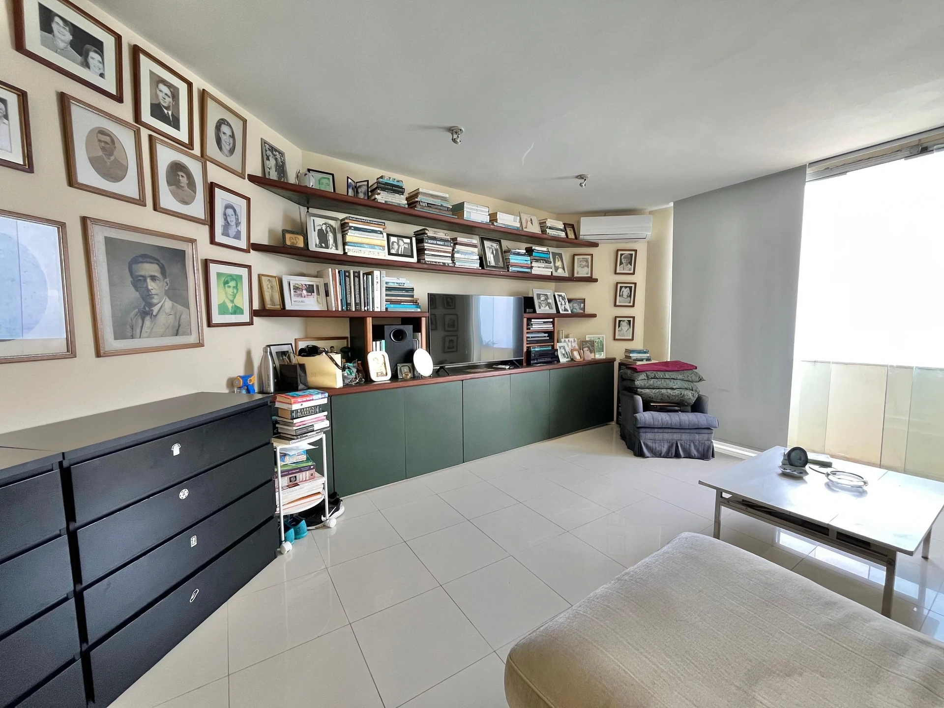 Furnished apartment, 450 m², with a water view — photo 15