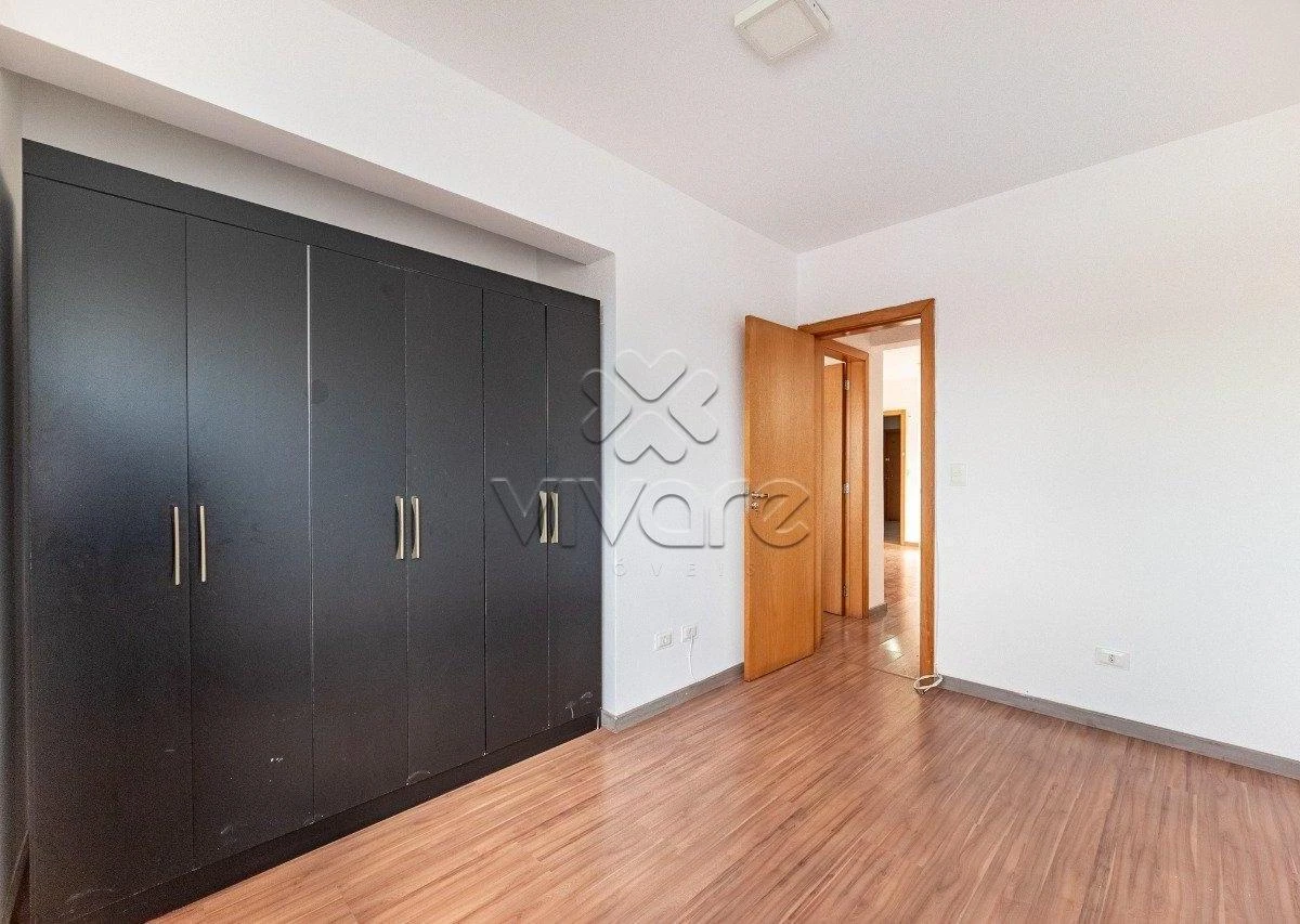 Apartment, 52 m², with wood or laminate floors — photo 27