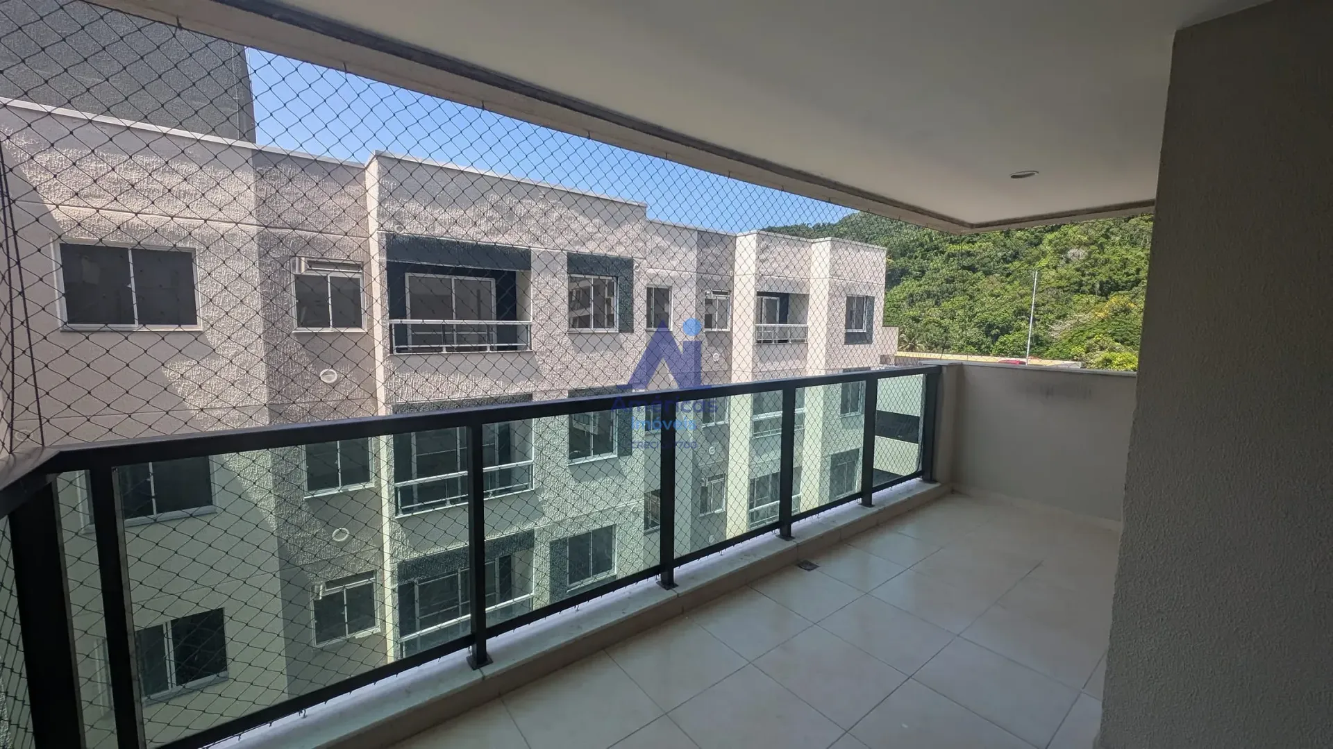 Water view in a 3-bedroom apartment, 82 m²