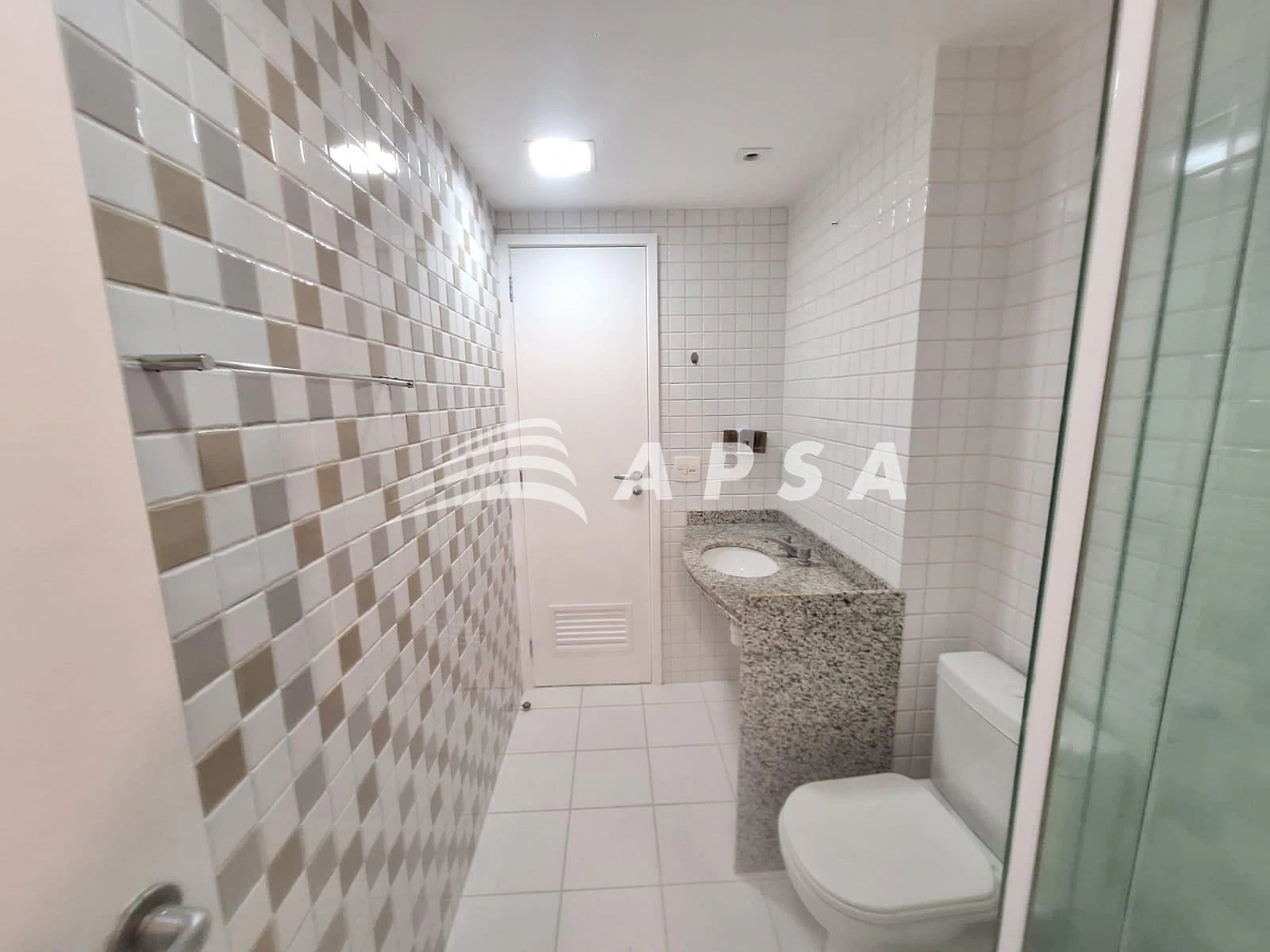 3-bedroom apartment with a private BBQ — photo 26
