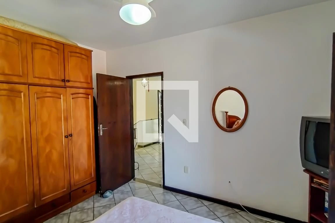 Furnished house with 4 bedrooms and private garden — photo 11