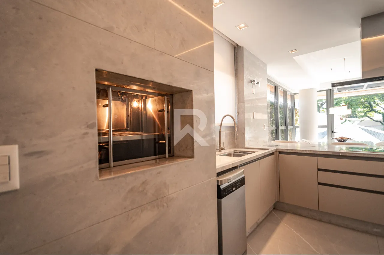 Furnished 153 m² apartment with 3 suites and open kitchen — photo 6