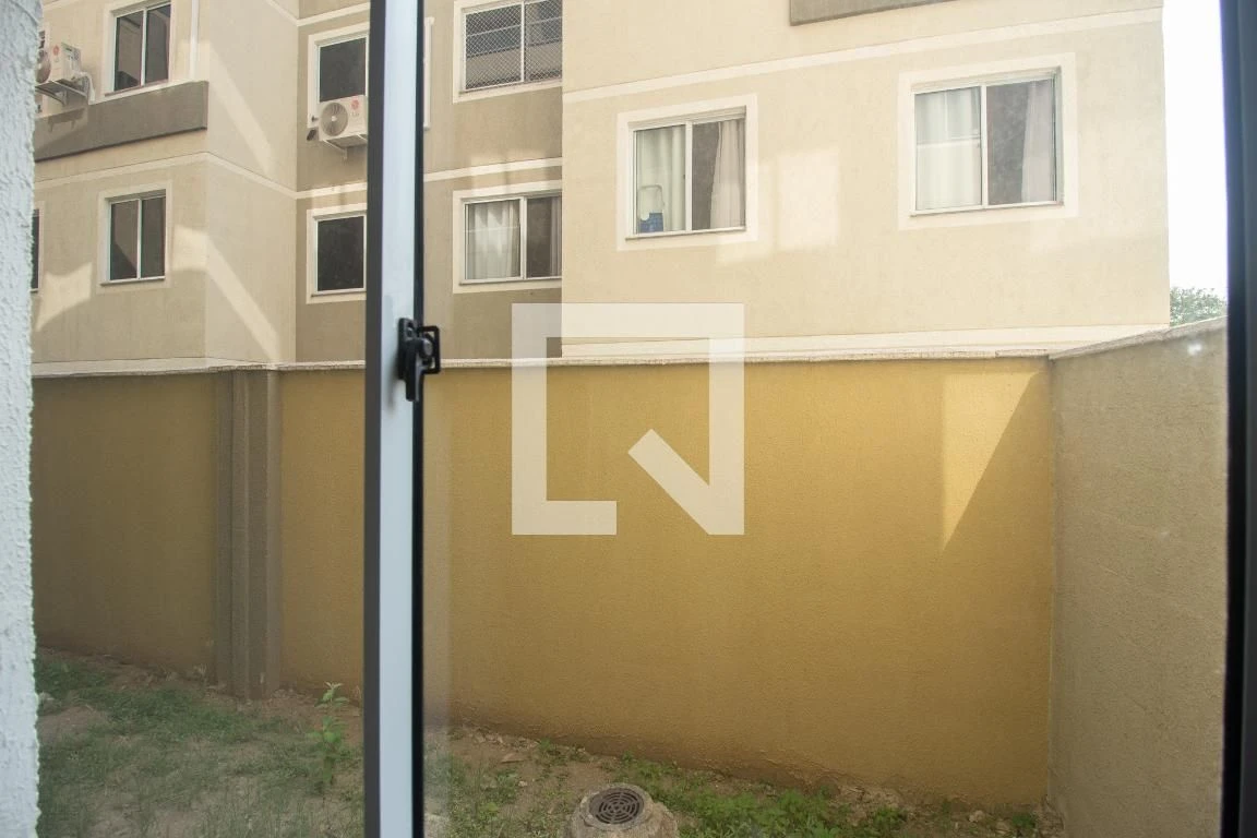 2-bedroom apartment in a building with a pool — photo 32