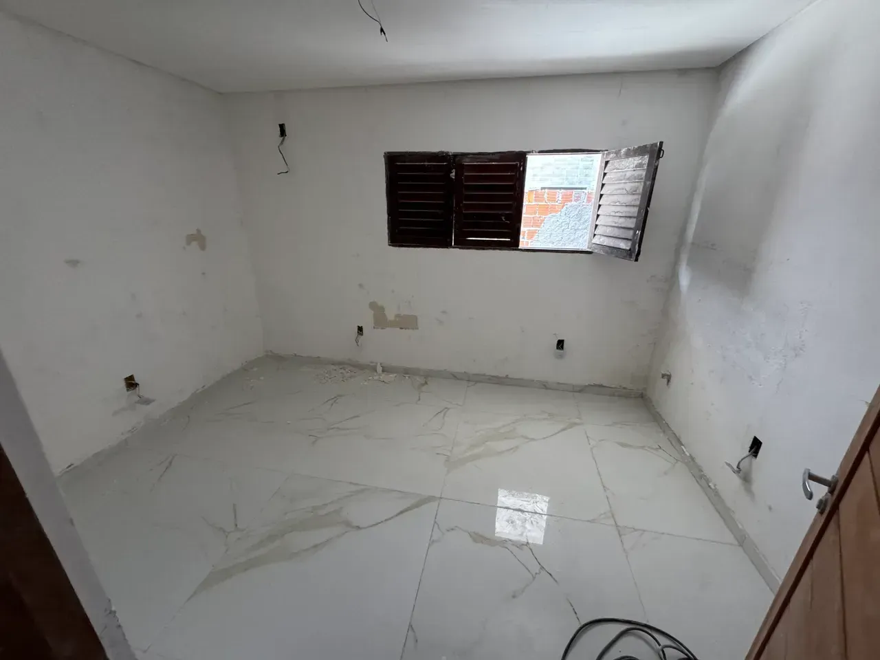 Рабочее место и 5 спален: дом 200 м² — photo 2