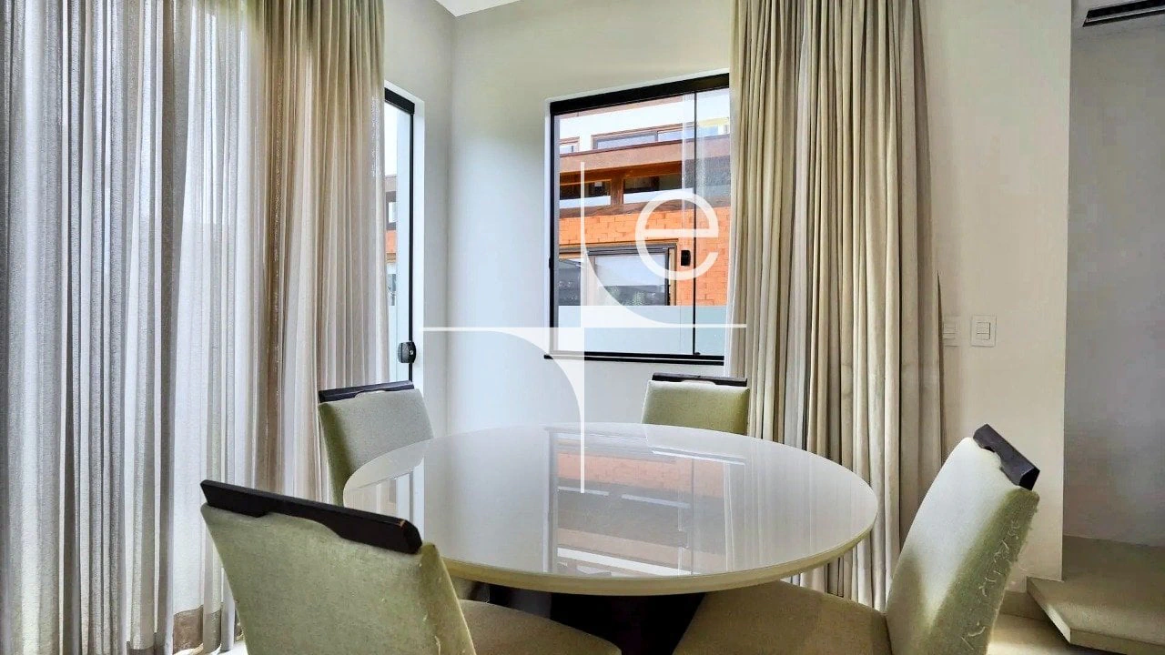 Дом в закрытом кондоминиуме 200 м² с 4 спальнями — photo 5
