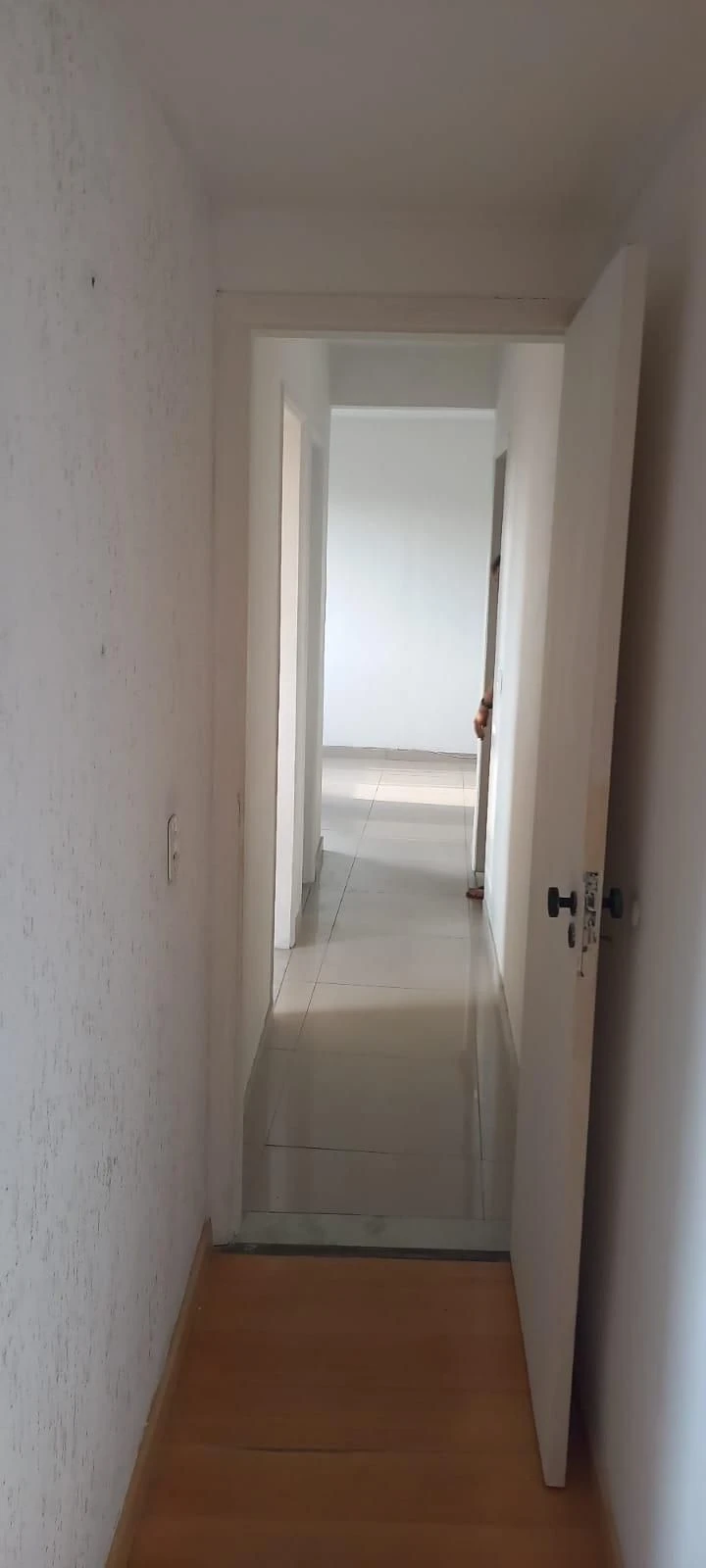 Невмебльована квартира з 2 спальнями і 1 паркомісцем — photo 4