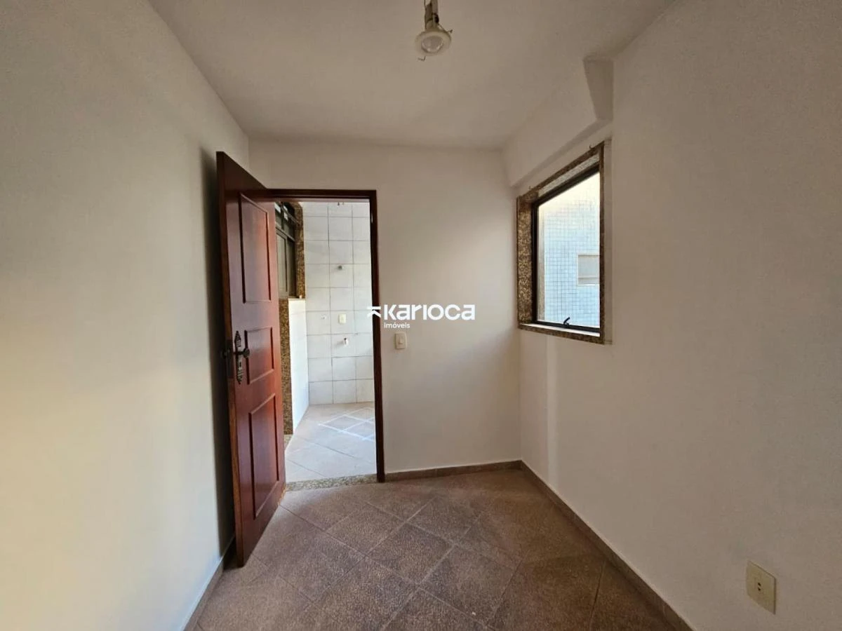 Apartamento de 4 quartos com 3 banheiros e vista — photo 26