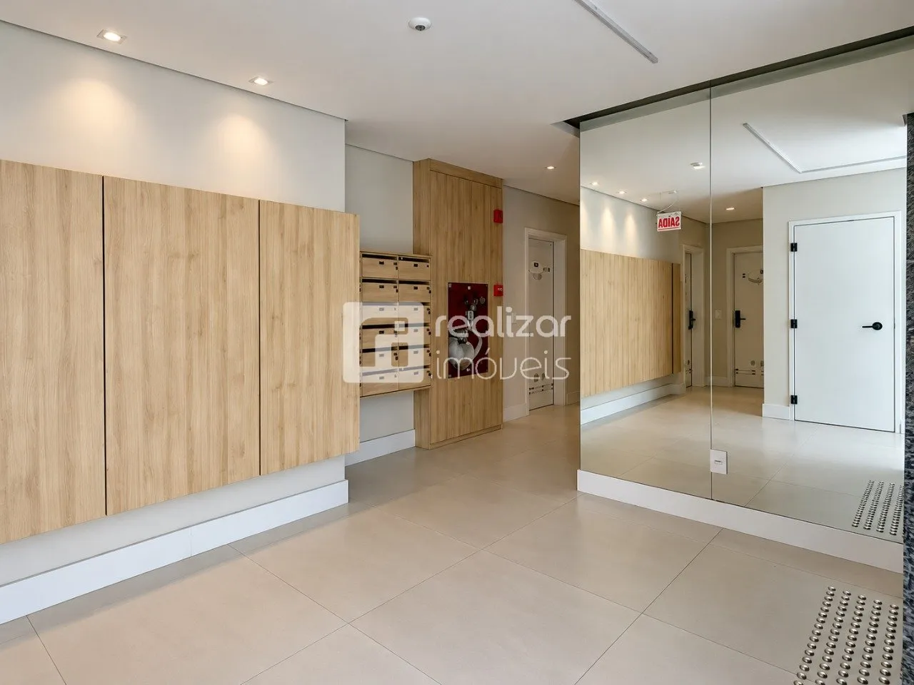 Furnished apartment, 32 m², with a glass-enclosed balcony — photo 5