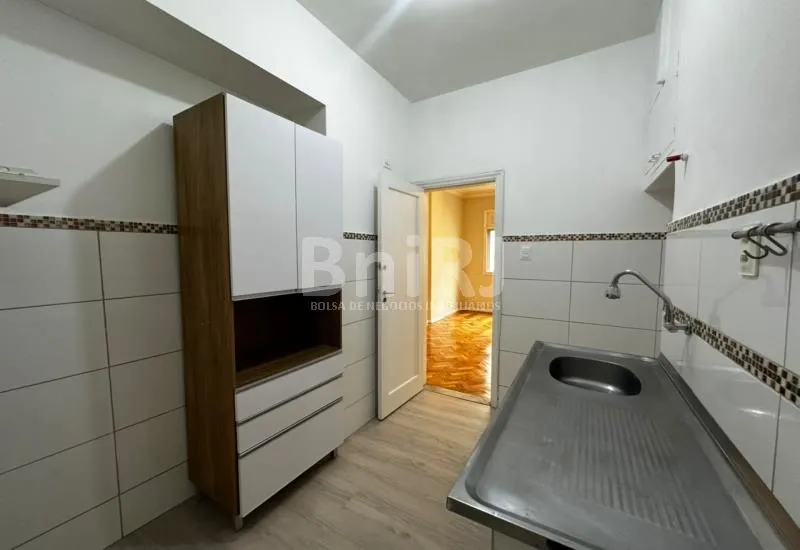 2-bedroom apartment with 1 bathroom, no parking — photo 14