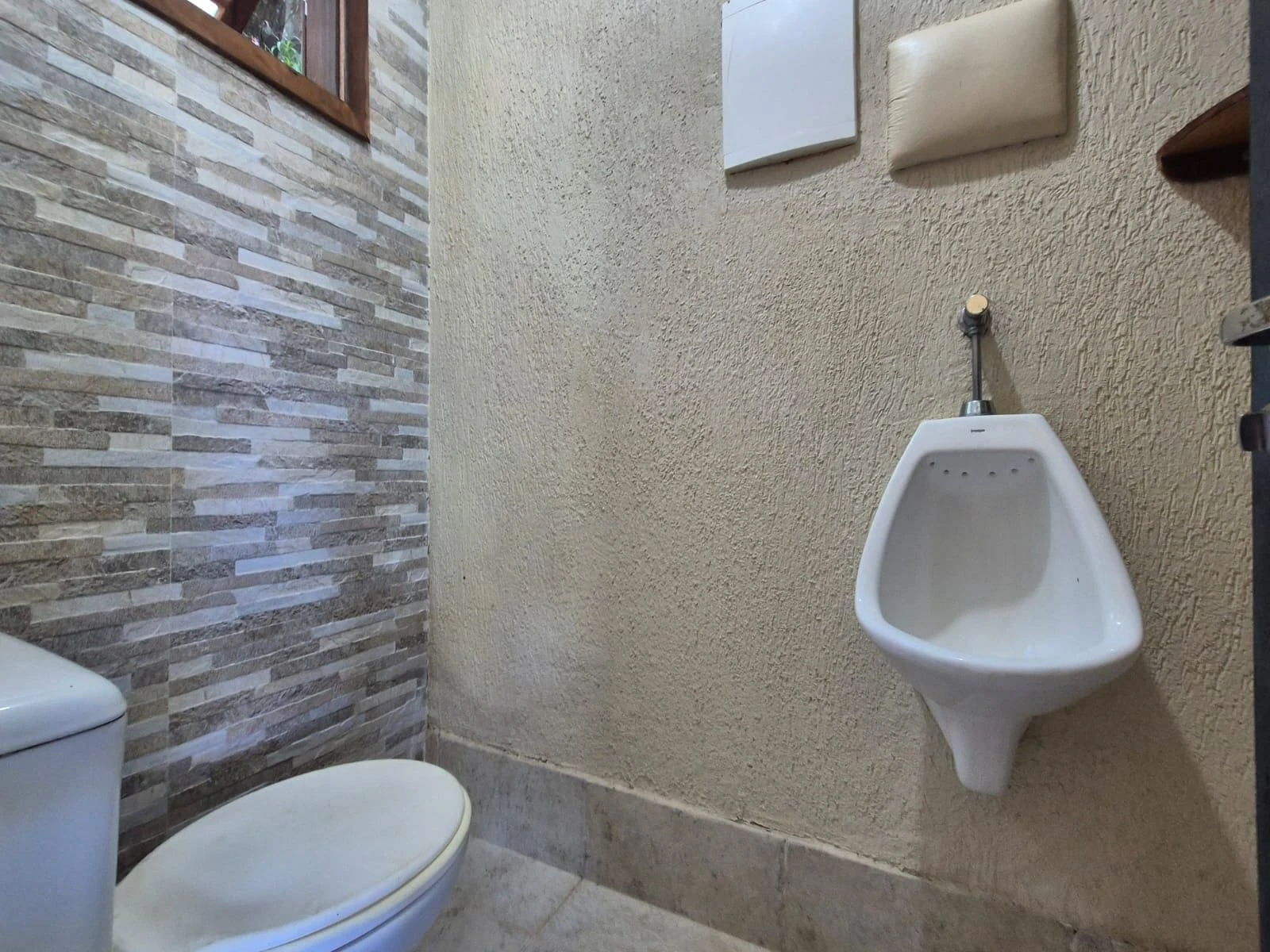 Furnished house, 2100 m², with a grill on the balcony — photo 48