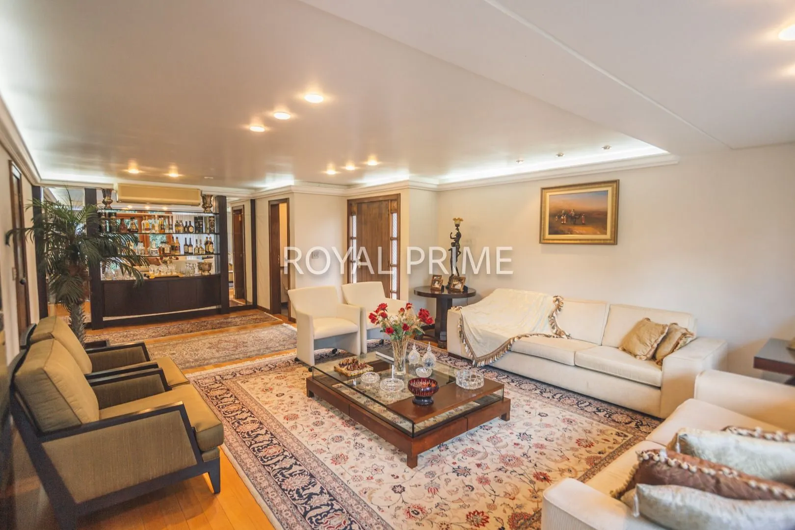Furnished house in a gated community with 4 bedrooms and 5 baths — photo 13