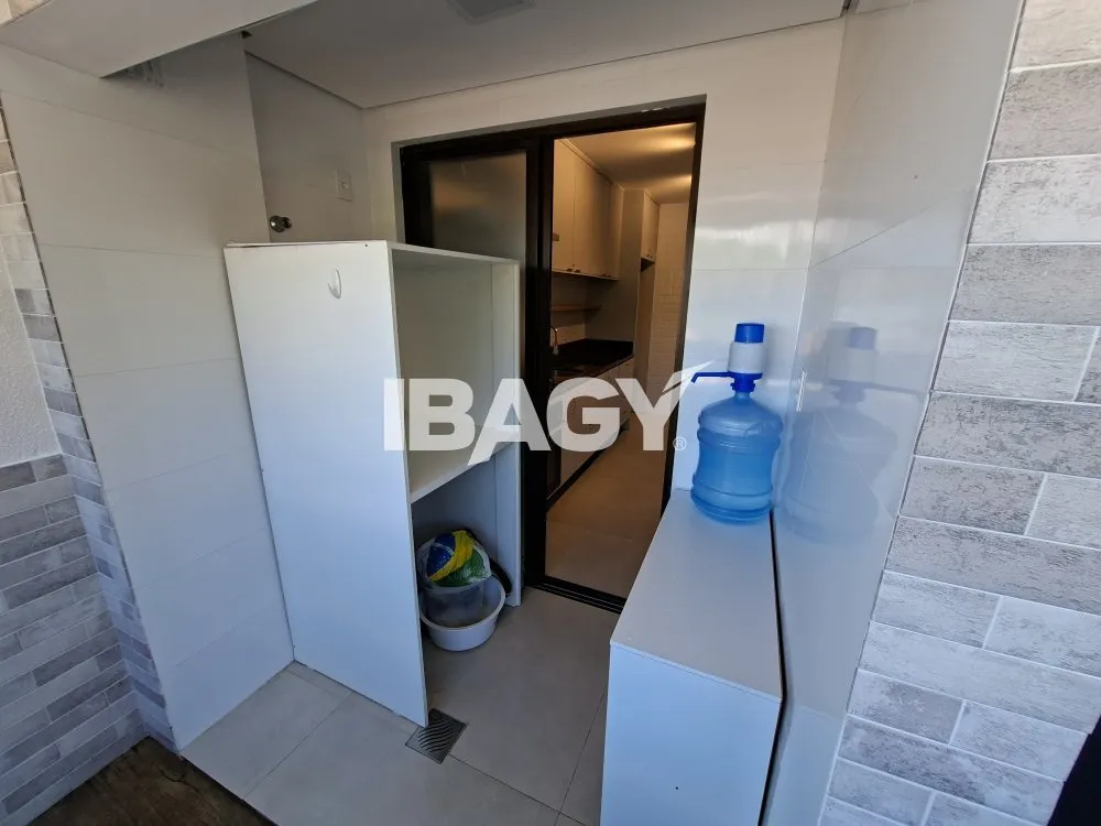Квартира с 2 спальнями и кухней open-plan и 1 местом — photo 14