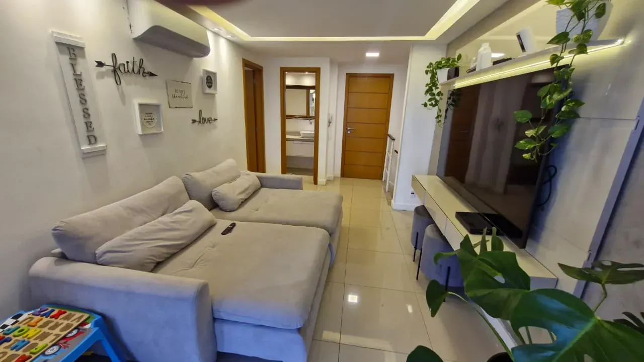 Furnished penthouse with 4 en-suite bedrooms, 186 m² — photo 27