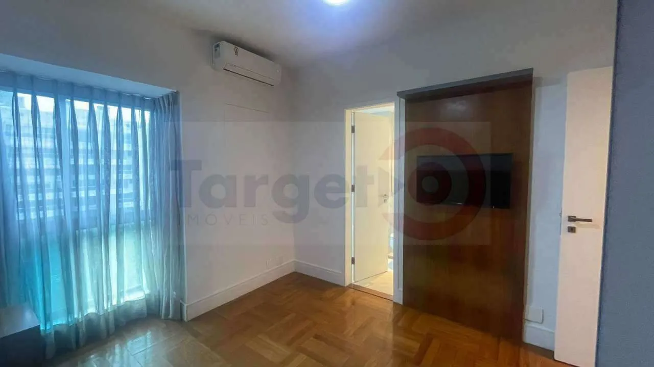 Вид на воду и 4 спальни: квартира 156 м² — photo 7
