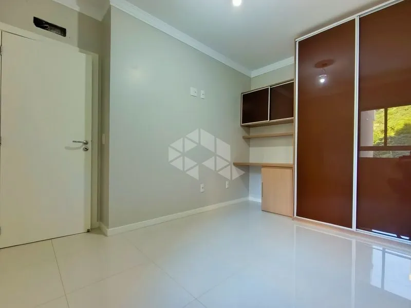 Mountain view in a 4-bedroom apartment, 150 m² — photo 42