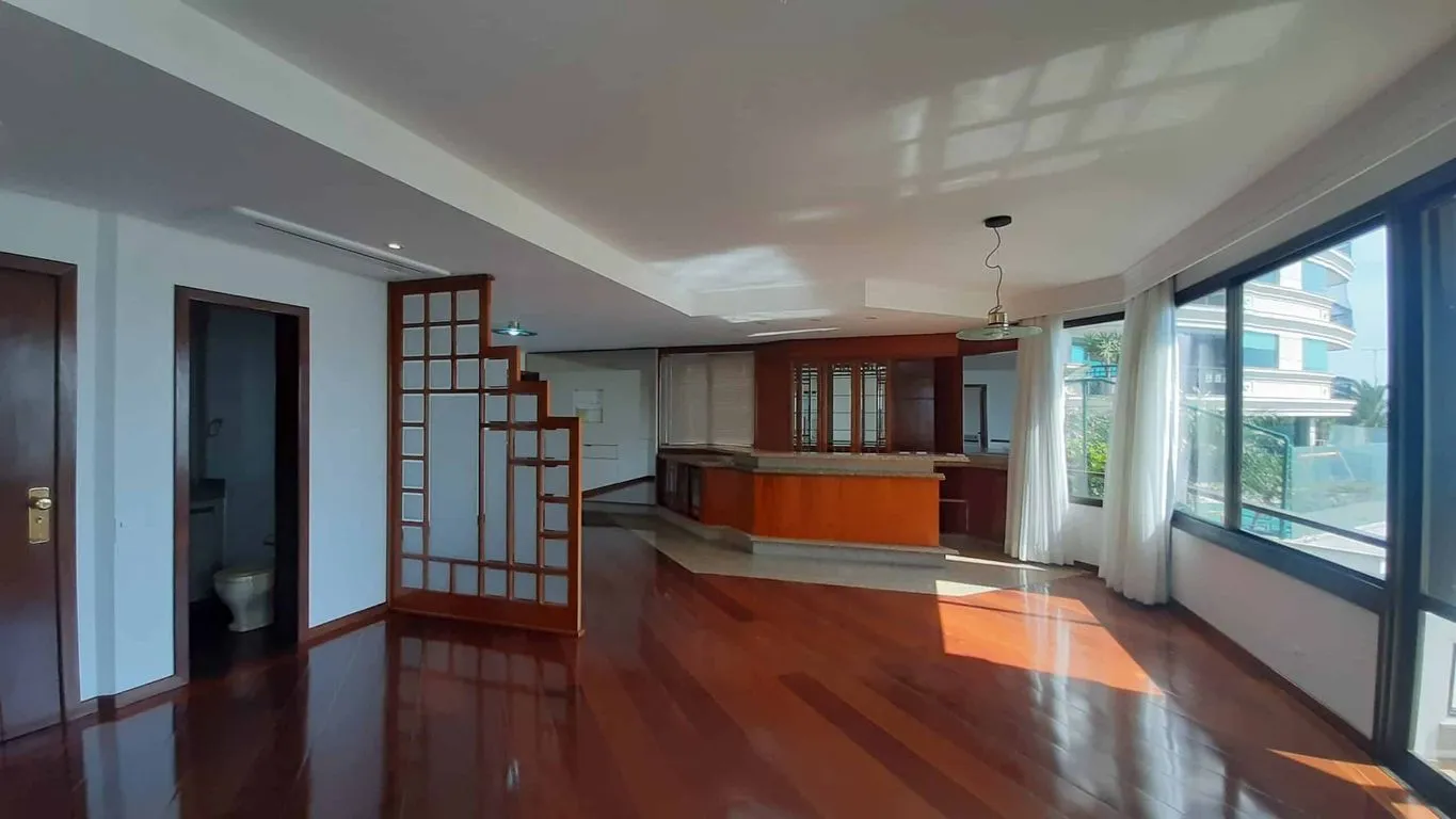 283 m² apartment with 4 bedrooms and 2 en-suites — photo 22