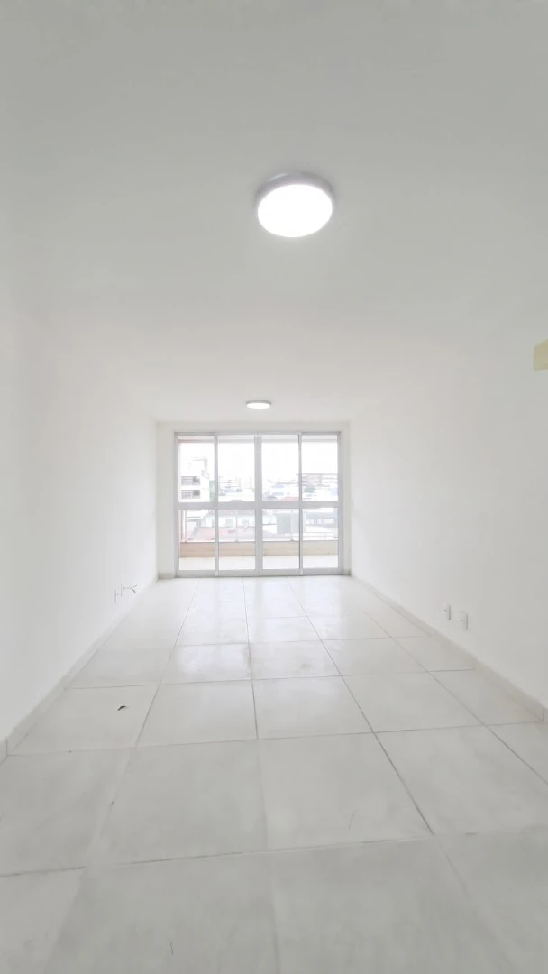 Apartment, 70 m², with a glass-enclosed balcony — photo 5