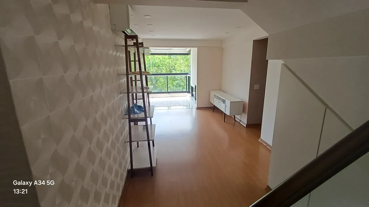 4-bedroom apartment with a mountain view in Rio de Janeiro — photo 15