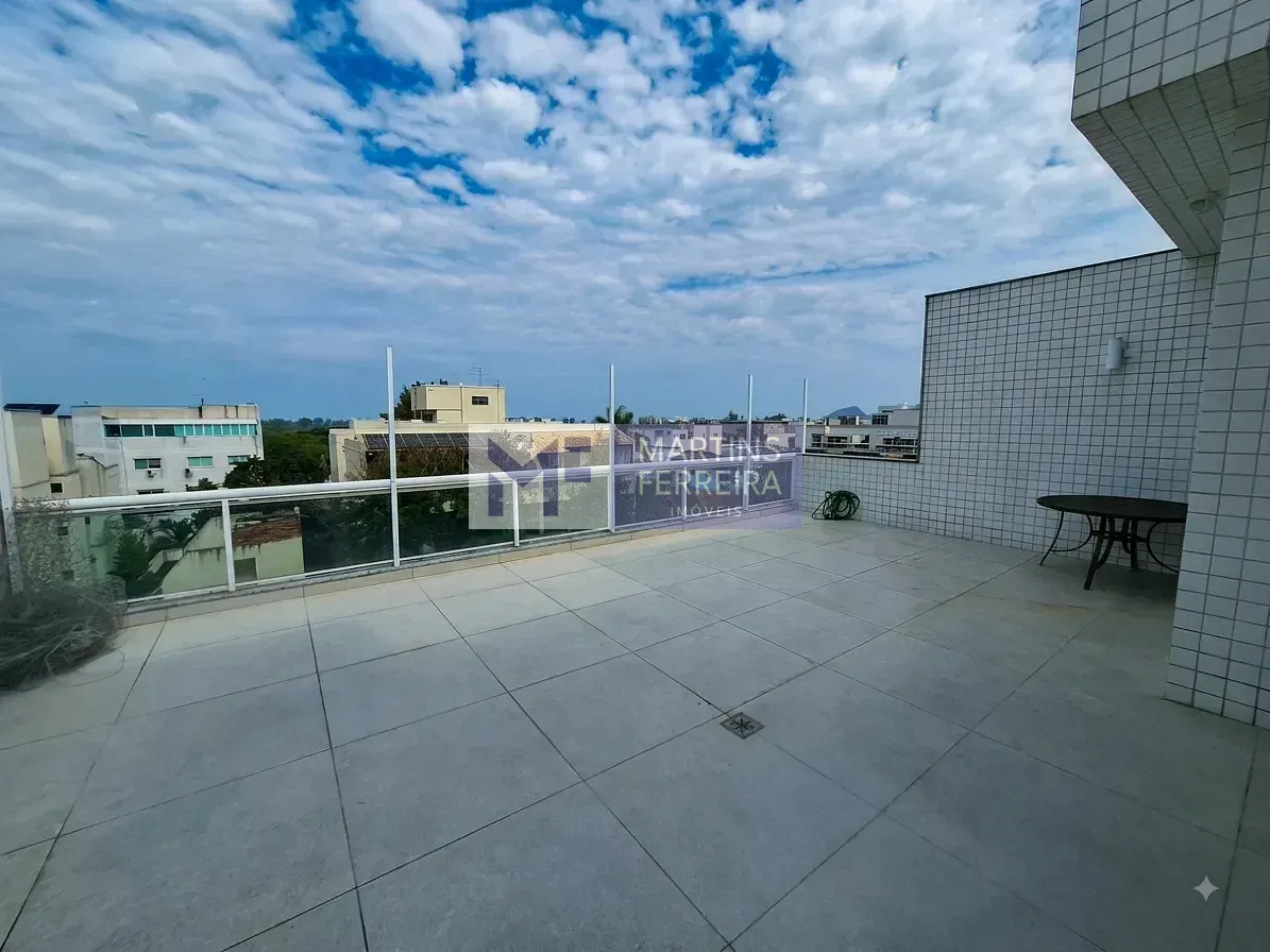 Unfurnished apartment with 4 bedrooms and 5 bathrooms — photo 21