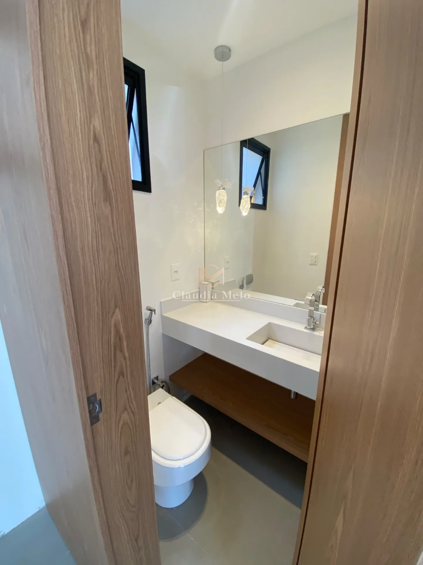 360 m² house with 3 en-suite bedrooms and private garden — photo 5