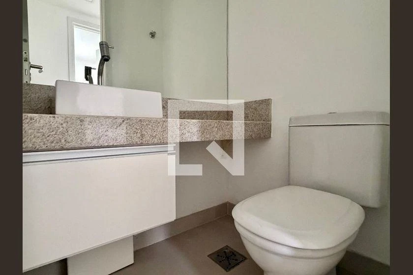 Apartamento para locação com 2 quartos e 82 m² — photo 2