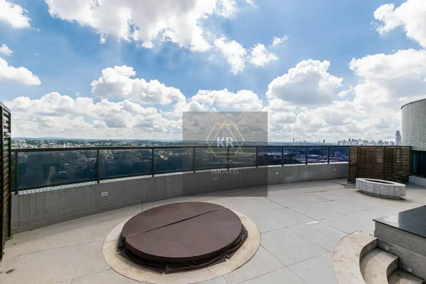 Furnished 272 m² apartment with 3 en-suites and 4 parking — photo 72