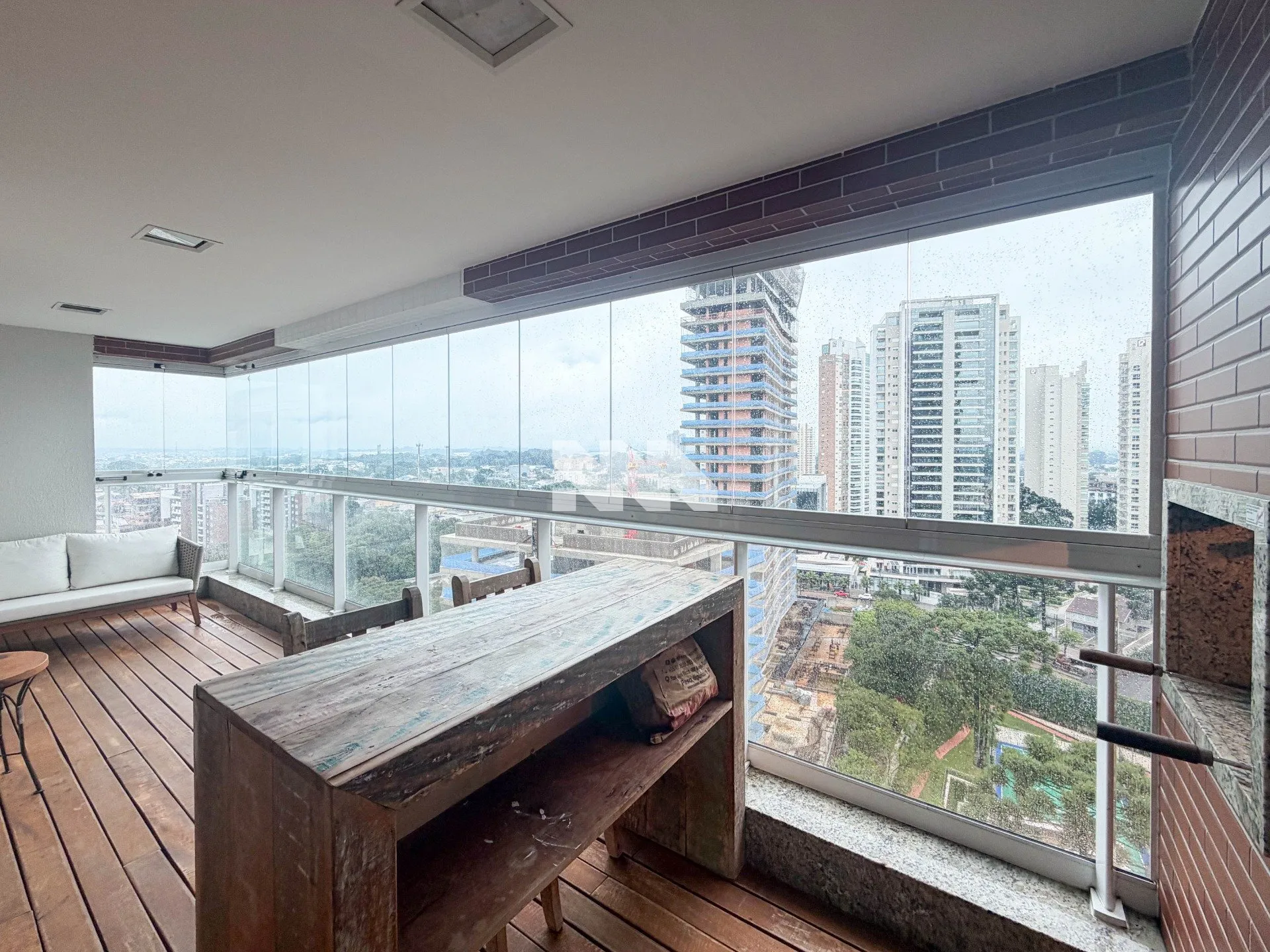 Furnished 180 m² apartment with 3 bedrooms and garden — photo 26