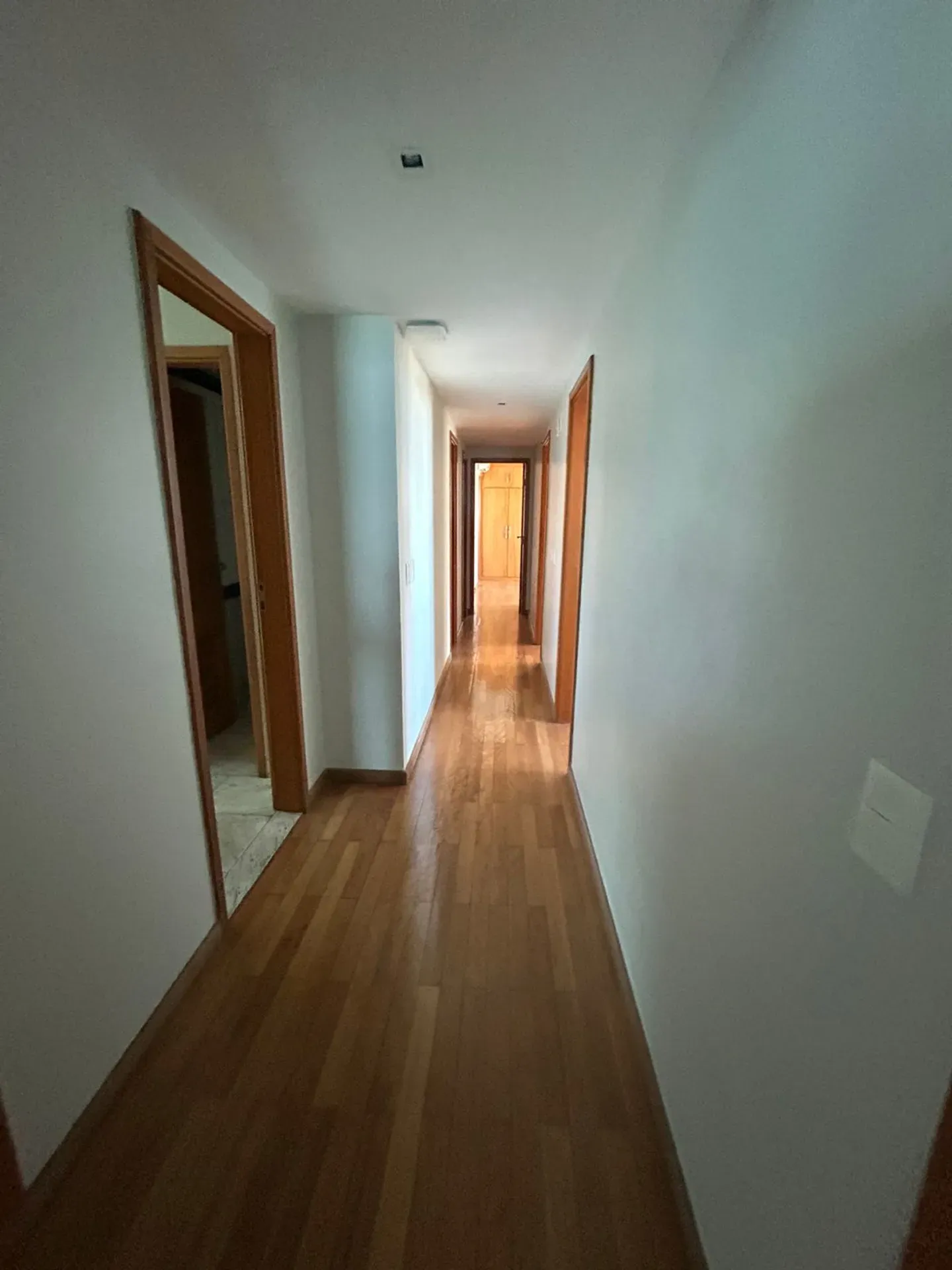 4-bedroom apartment with a water view — photo 8