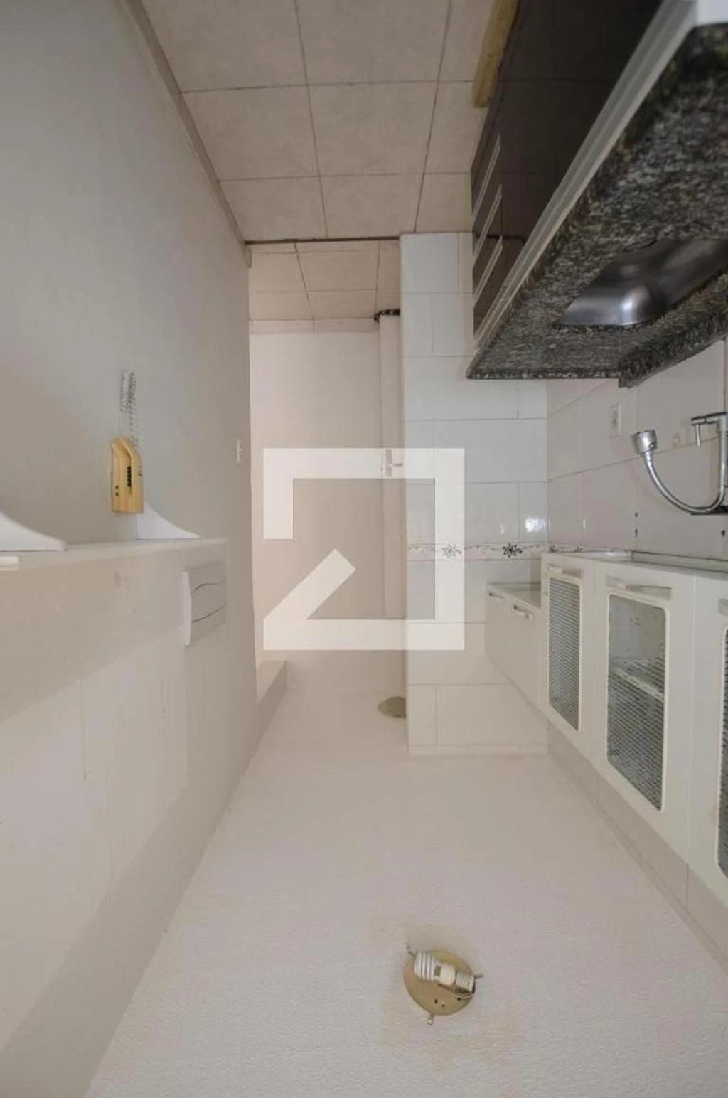 Apartamento de 2 quartos em condomínio com piscina — photo 6