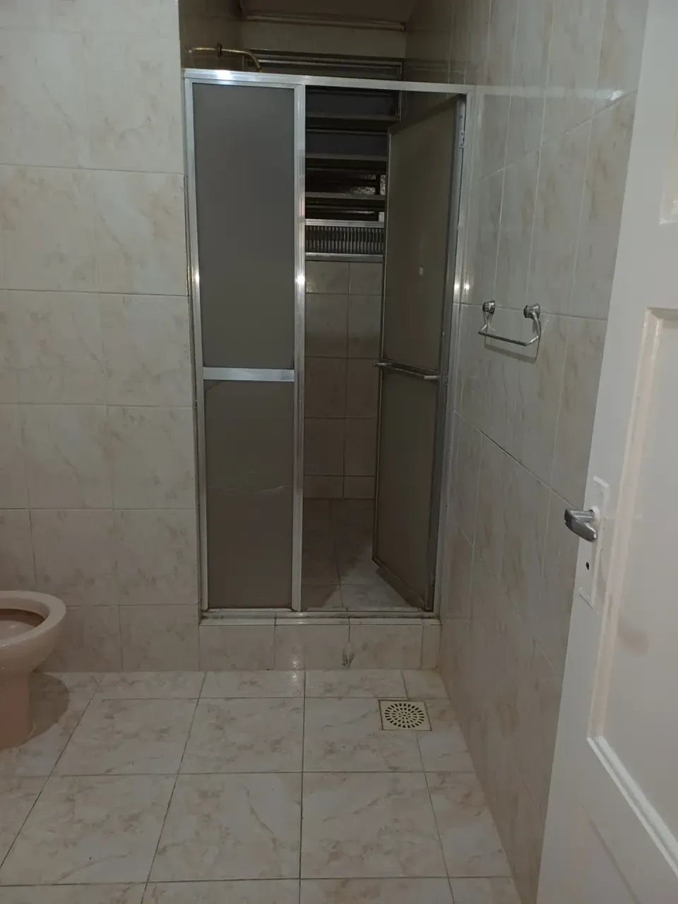 90 m² apartment with 3 bedrooms and 2 bathrooms — photo 16