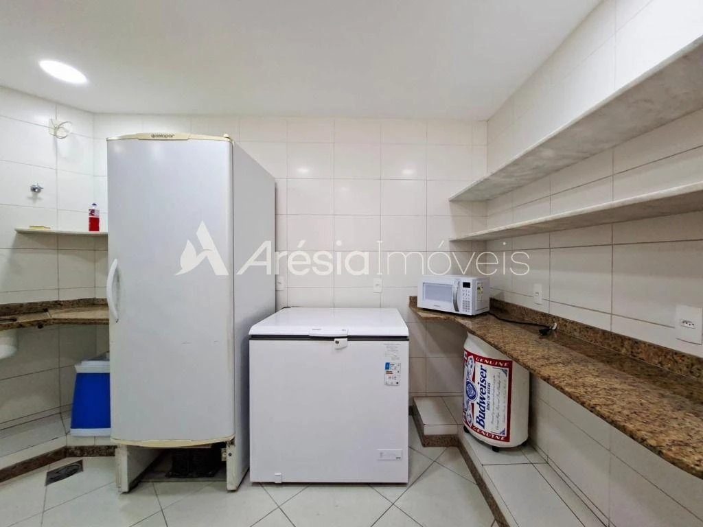 3-bedroom apartment with 140 m² and city-view windows — photo 37