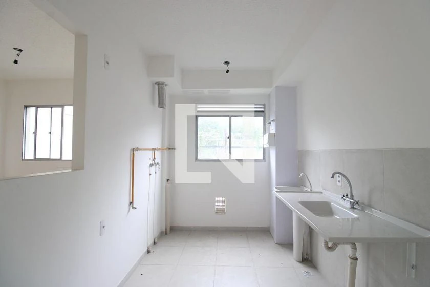 Apartamento de 2 quartos em condomínio com piscina — photo 14