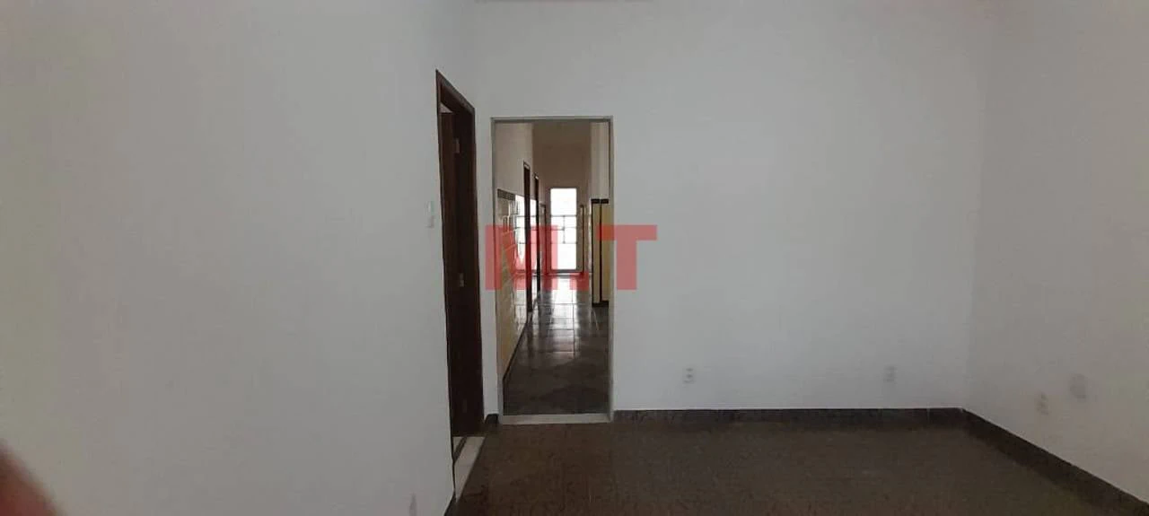 House with 3 bedrooms and a private garden — photo 19