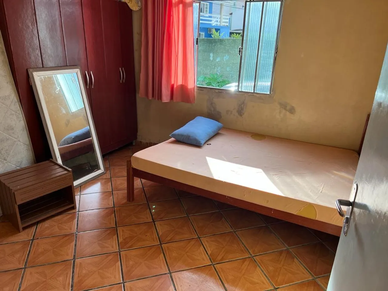 Furnished 1-bedroom apartment with 1 bathroom and no parking — photo 3