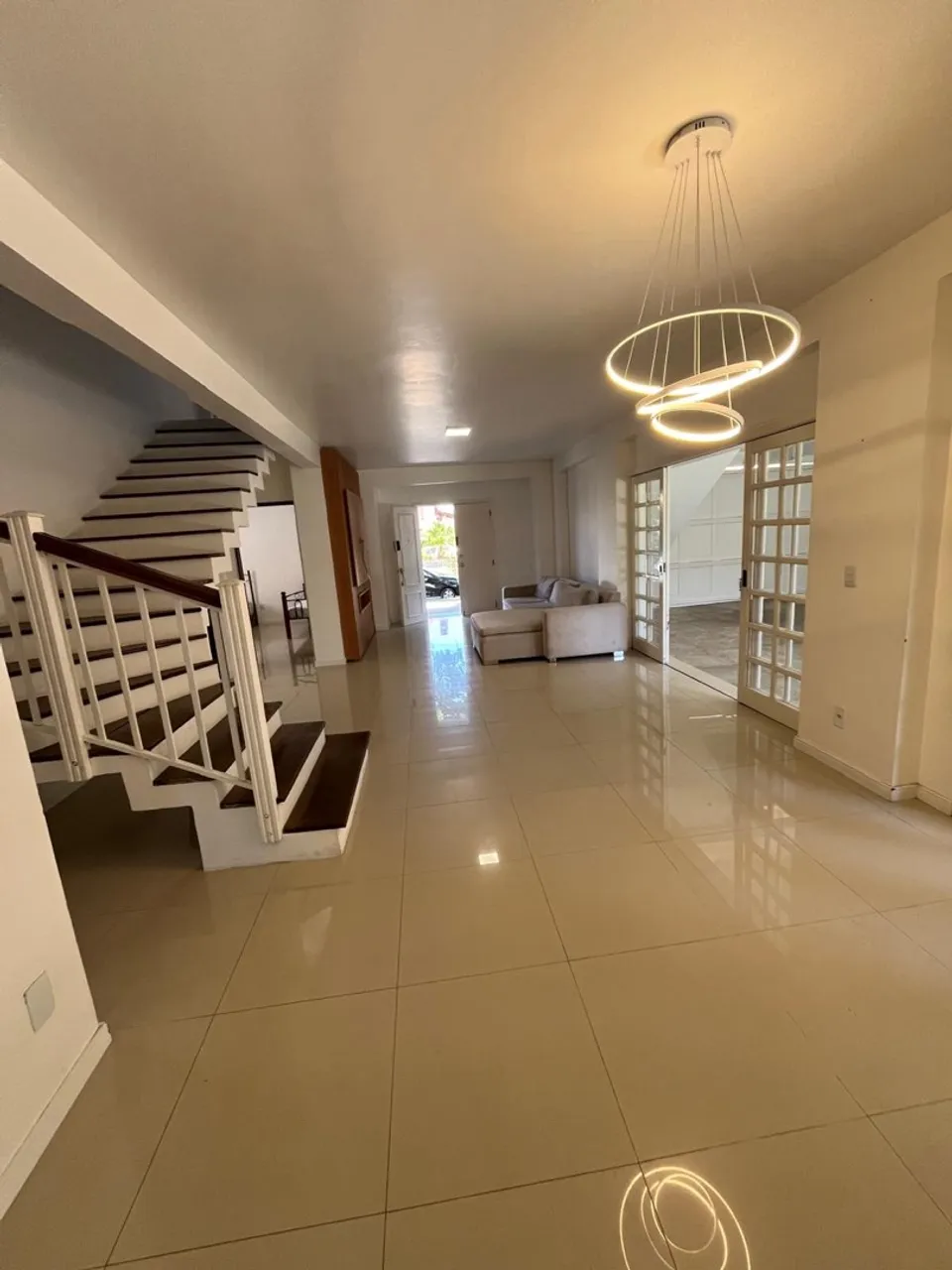 Lavadora y 4 dormitorios: casa de 400 m² — photo 17