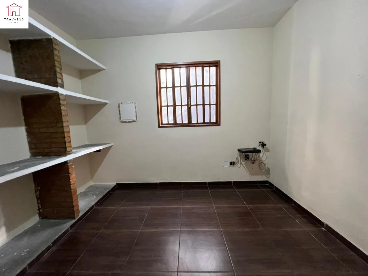 5-bedroom house with a grill on the balcony — photo 15