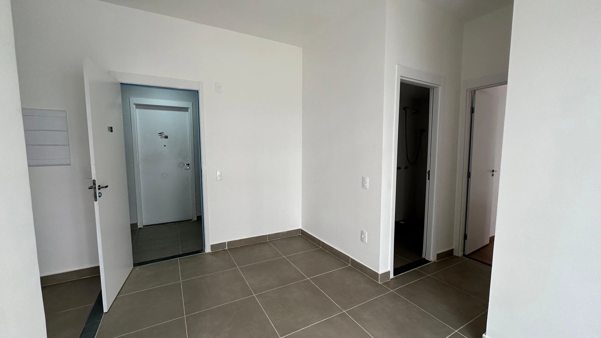 2-bedroom apartment with separate kitchen and pets allowed — photo 30