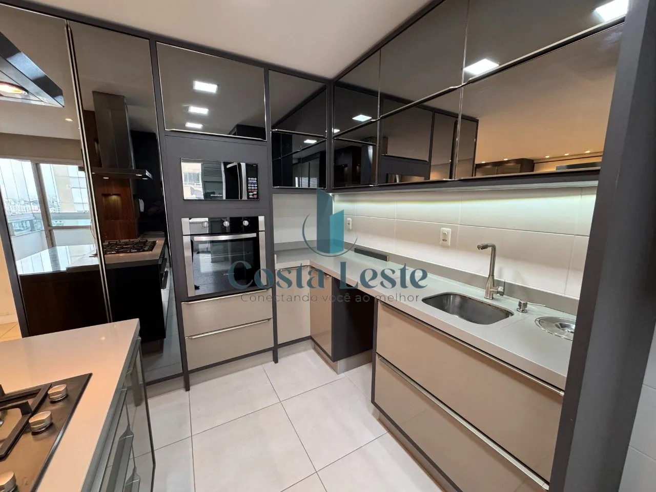 3-bedroom apartment with a home office in Florianópolis — photo 22