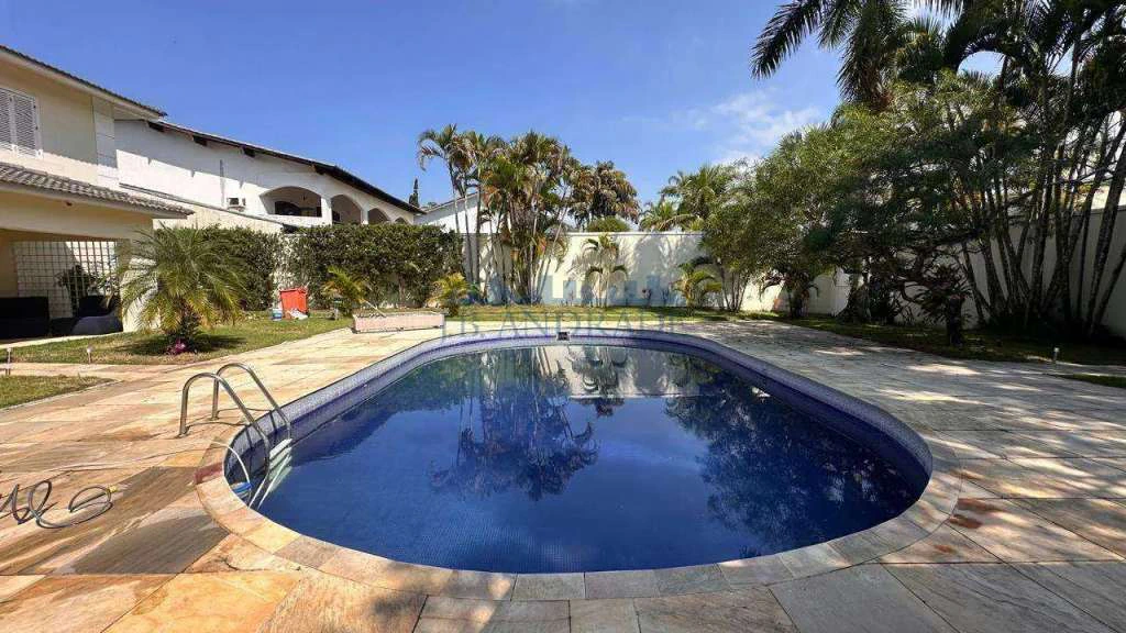 Casa 750 m² com 6 quartos e 10 vagas em condomínio — photo 2