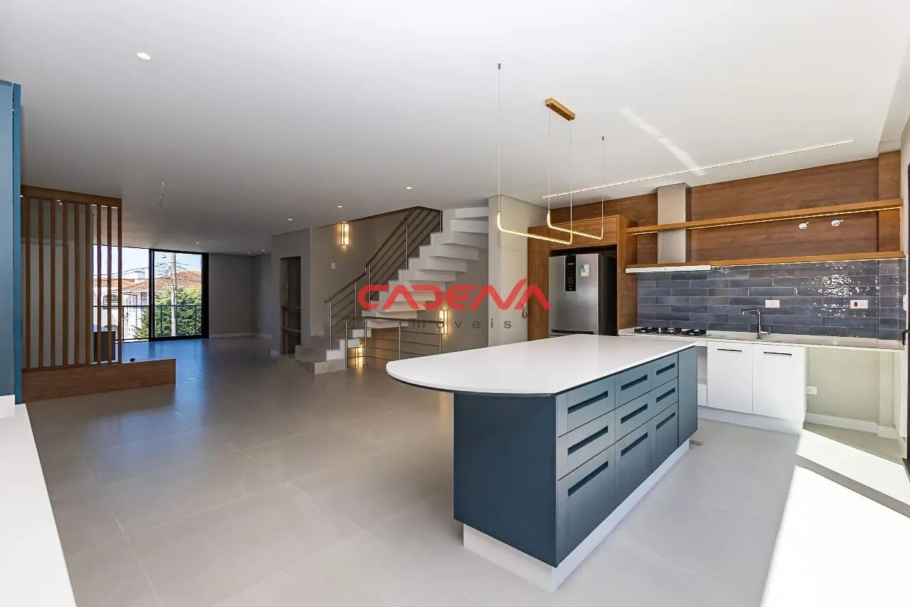 House with 4 bedrooms and 306 m² plus a balcony — photo 6