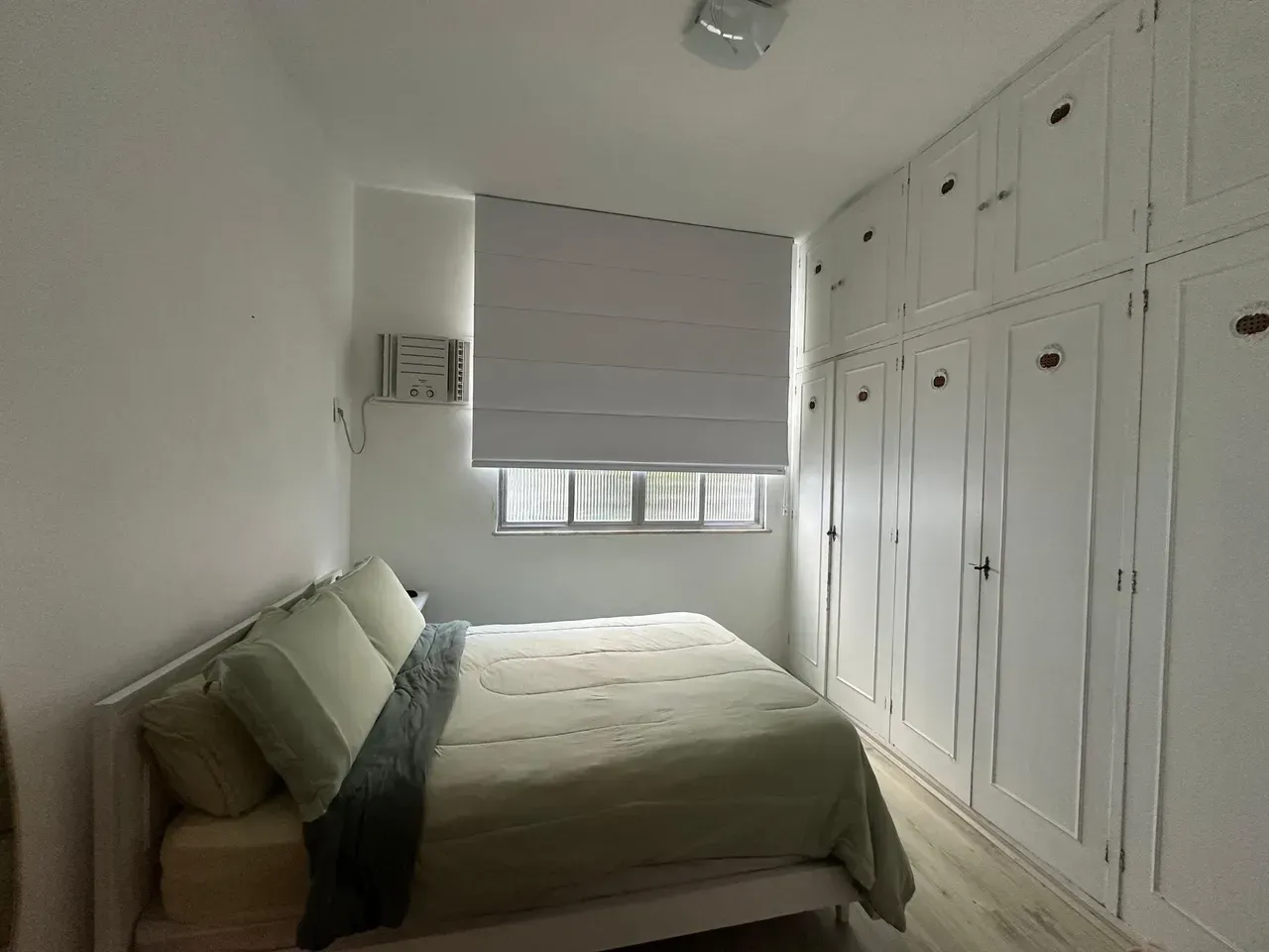 One-bedroom apartment with a home office — photo 2