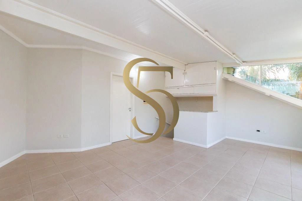 170 m² house with 4 bedrooms and a balcony — photo 8