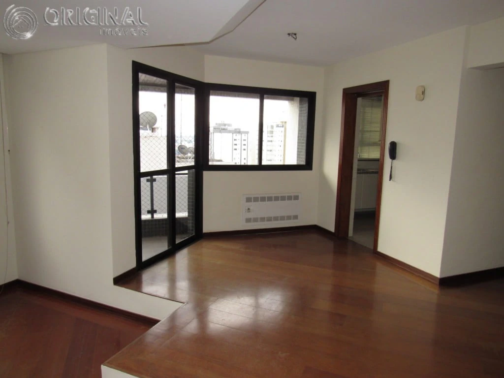 Bathtub in a 2-bedroom apartment, 88 m²