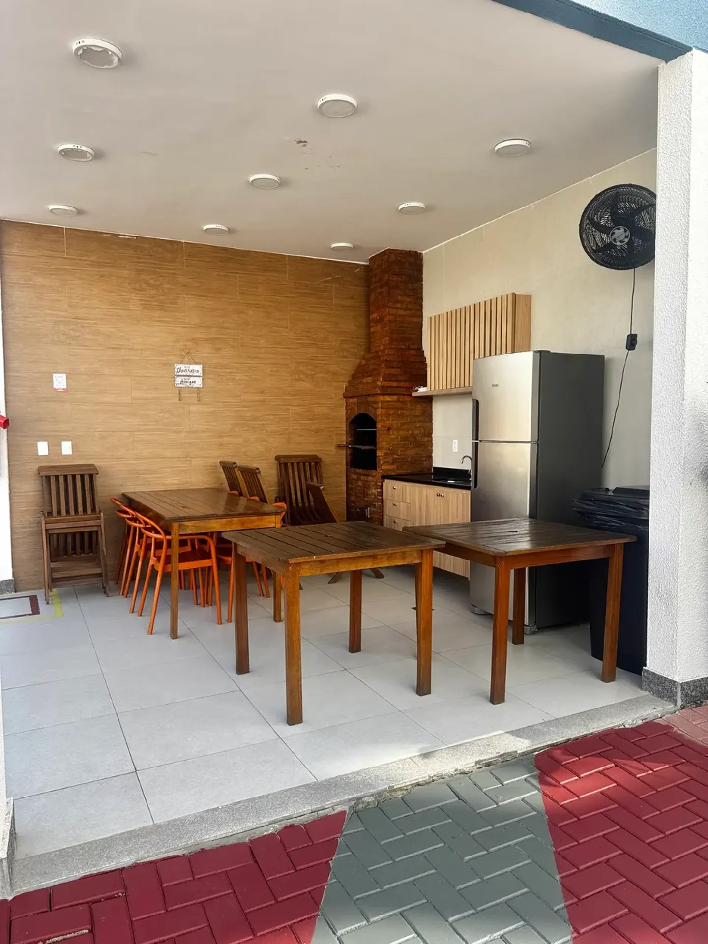 Furnished apartment with a balcony and 2 bedrooms — photo 13