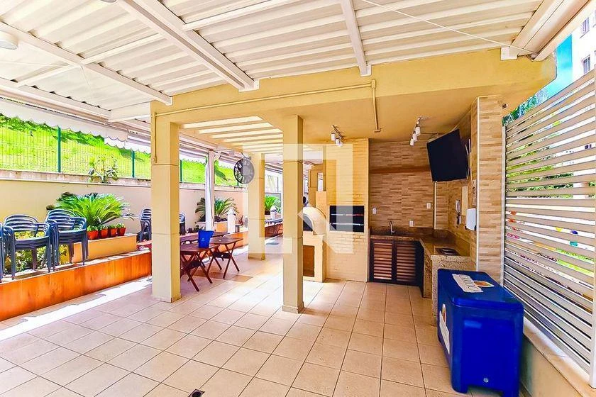 Apartamento de 2 quartos em condomínio com academia — photo 2